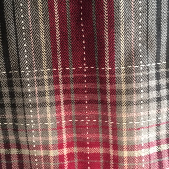 Wrap around skirt. - Picture 2 of 8